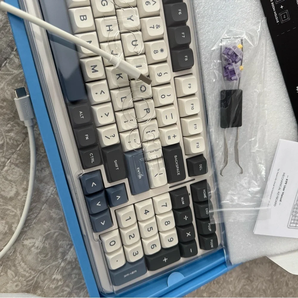 MCHOSE K99 Mechanical Keyboard - Picture 3 of 10